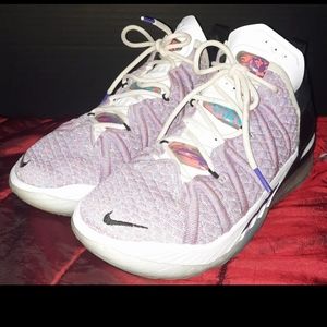 Nike lebron 18 shoes
